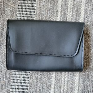 3 for $30■Jaipur vegan leather clutch